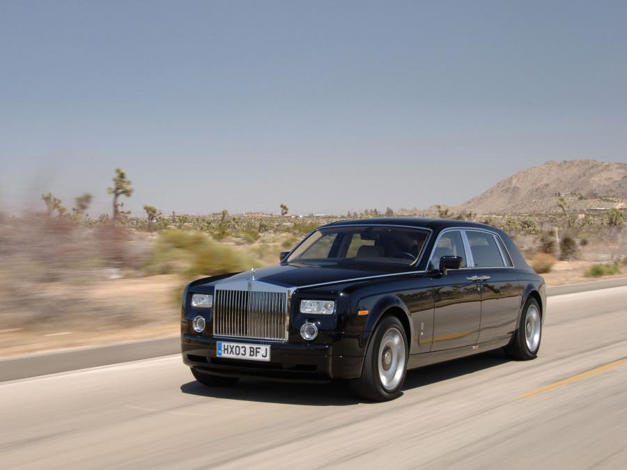  Rolls-Royce Phantom EWB 2005 года  (фото 9 из 19)